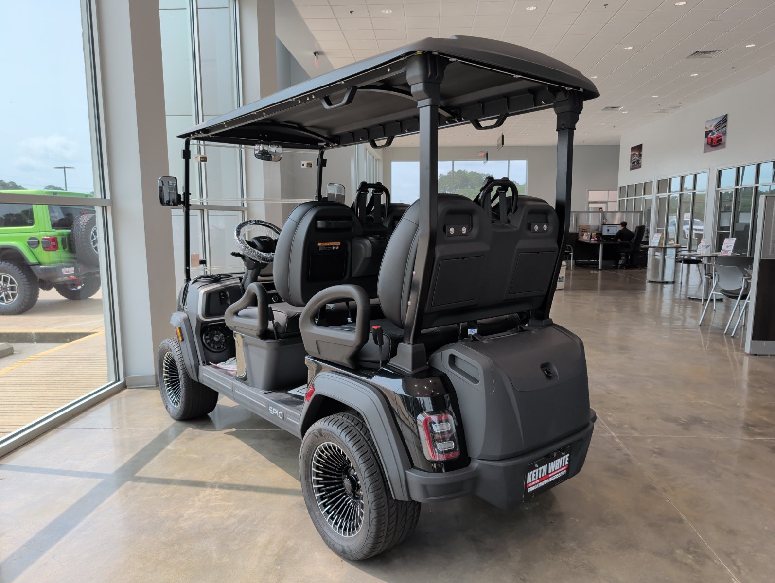 2026 EPIC E40FX — photo 2